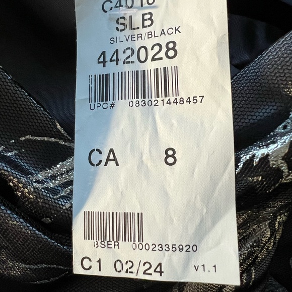 Long gown - Picture 5 of 5